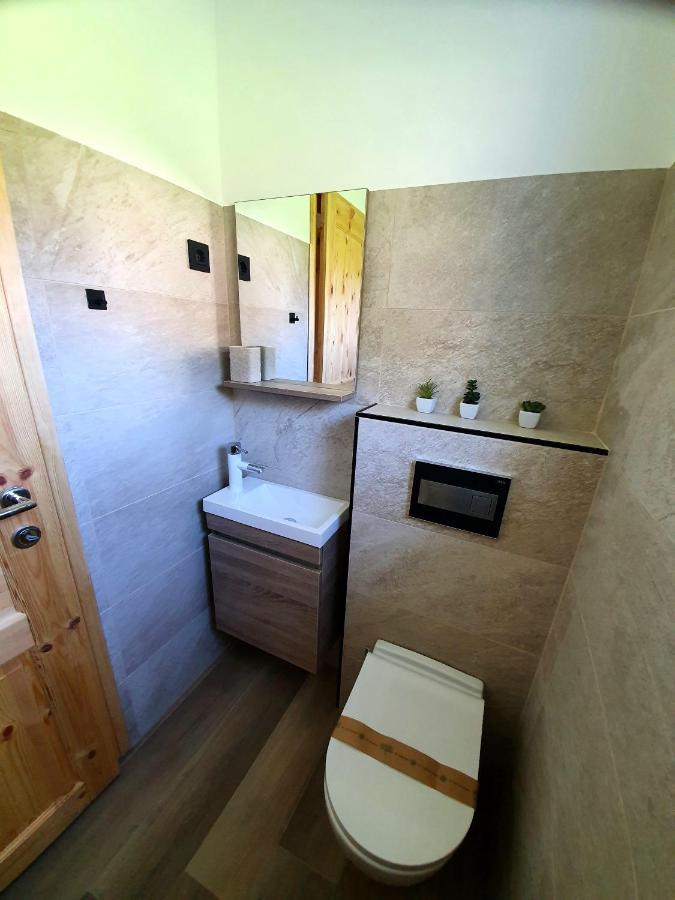 Honey Apartments Zirovnica Exterior foto